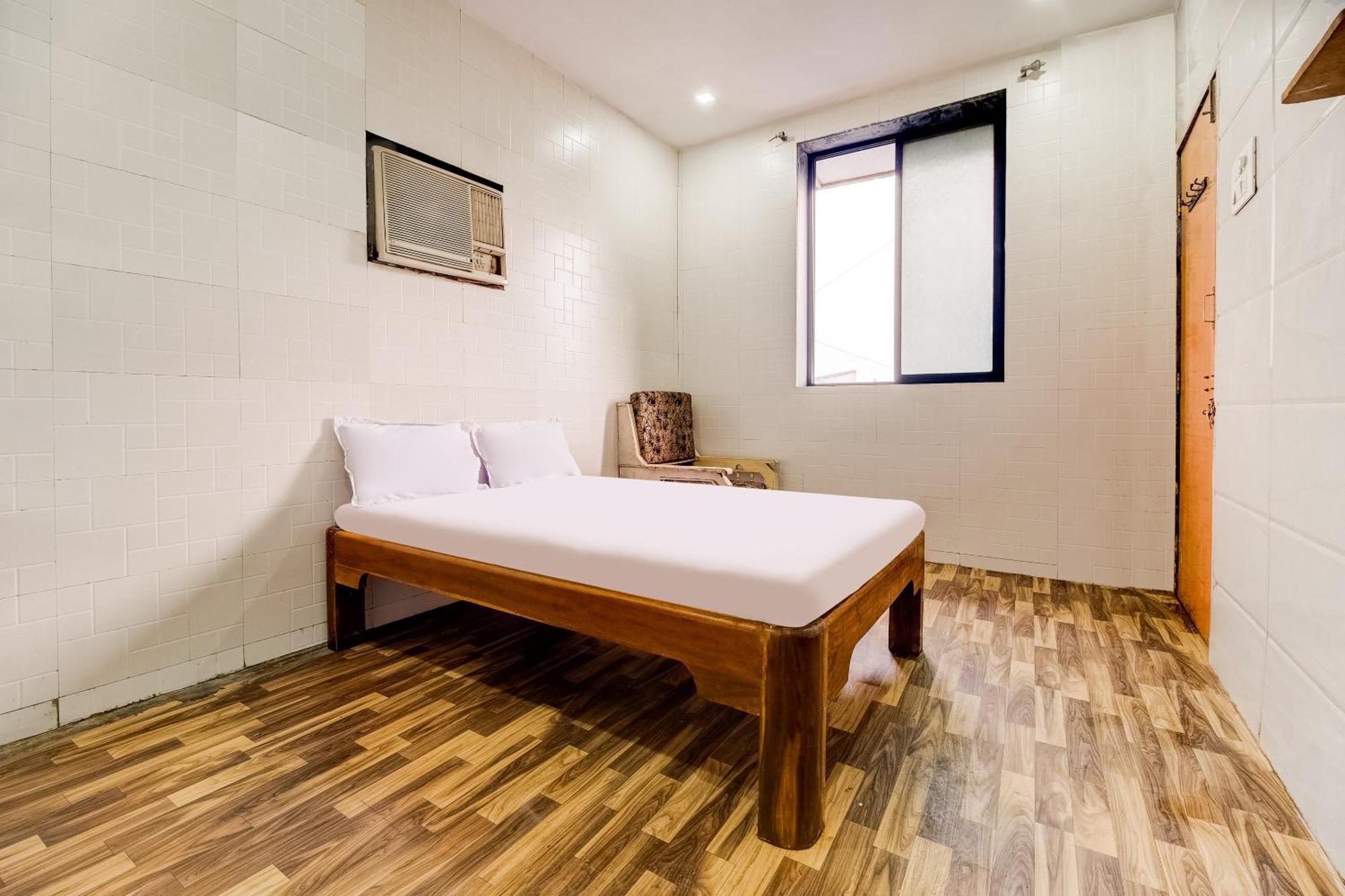 Hotel O Sargam Lodging And Boarding Ulhāsnagar Zewnętrze zdjęcie